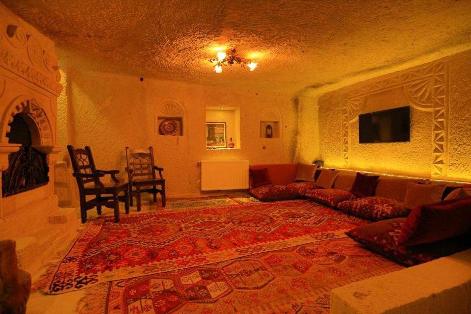 Hotel Iris Cave Cappadocia à Ortahisar Extérieur photo